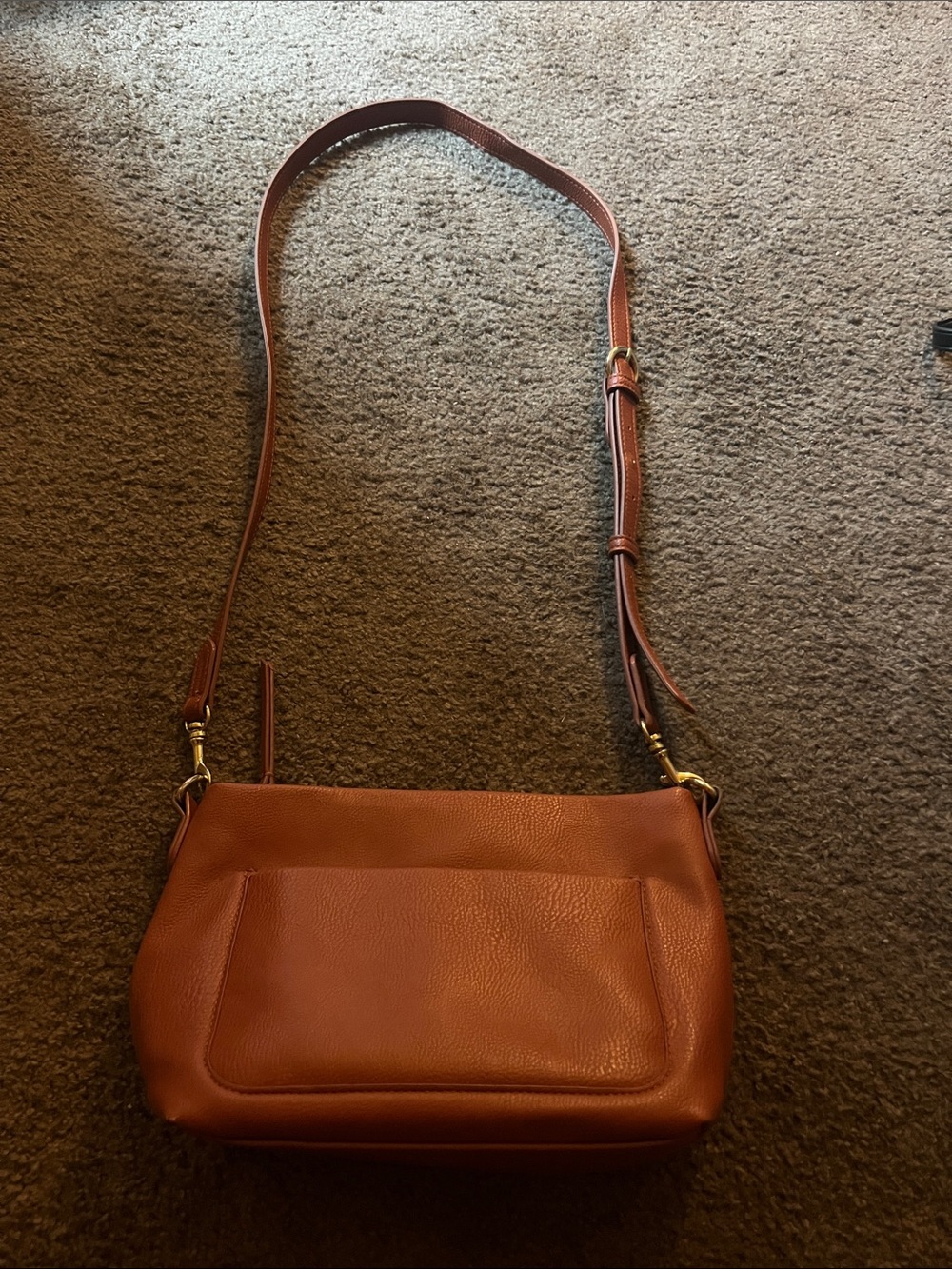 Universal Thread Pebbled Leather Crossbody Bag in Cognac